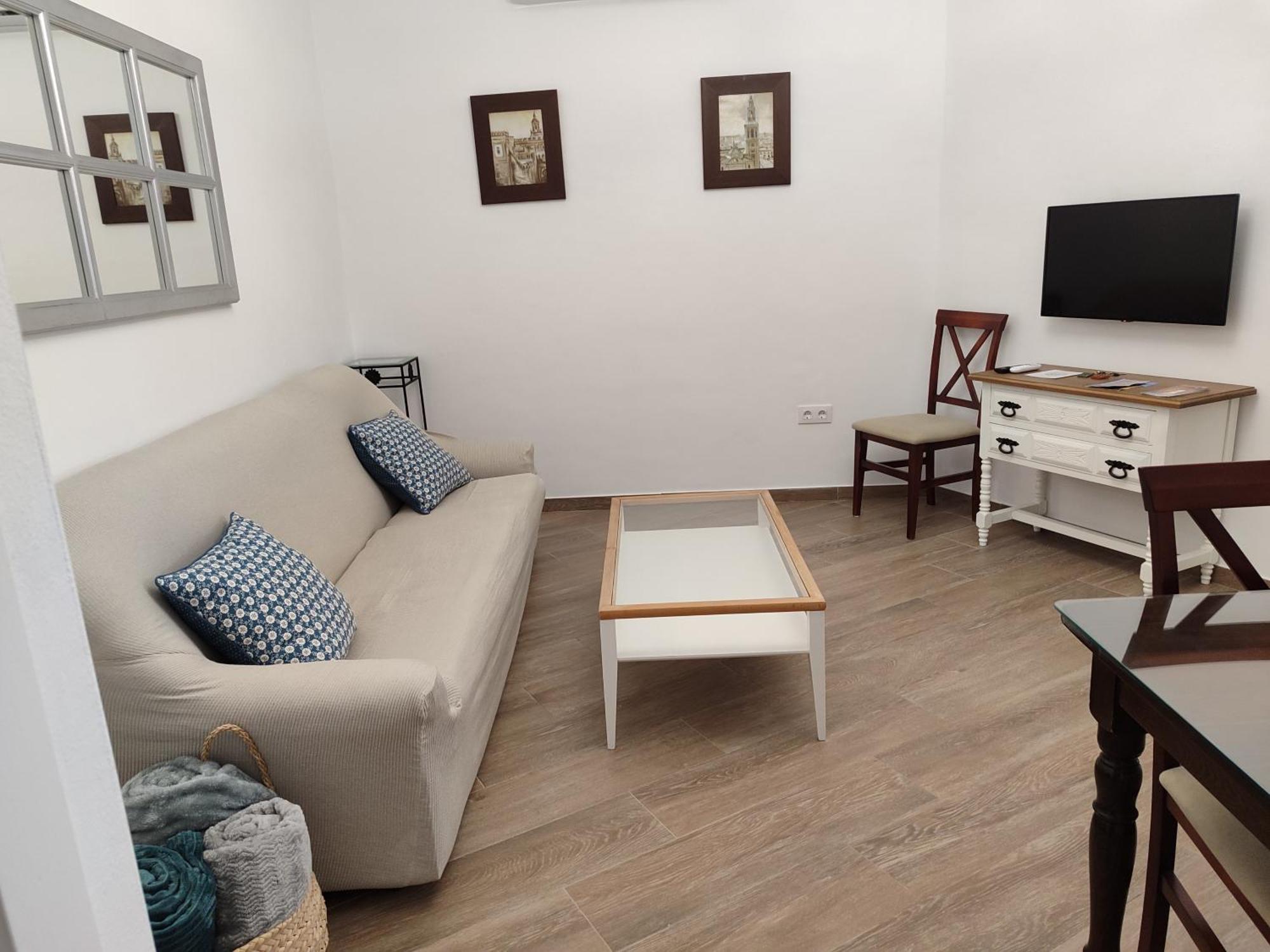 Casa Duplex En El Centro * Carmona (Seville)